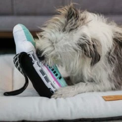 P.L.A.Y. Hondenspeelgoed Canine Commute - Barking Bullet Train 13 P.L.A.Y. Hondenspeelgoed Canine Commute - Barking Bullet Train -Hond winkel image 6517